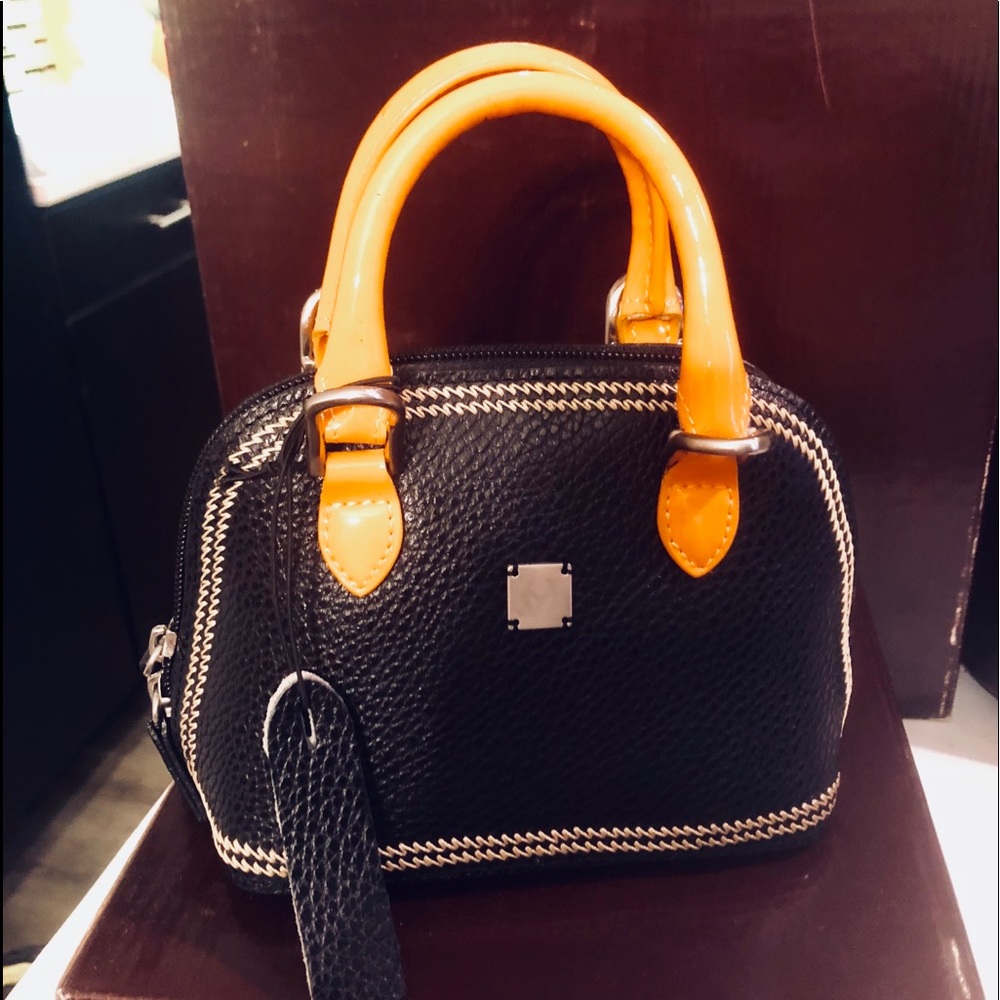 NEW! MINI VITA MODA Italia purse, Unique and Chic!